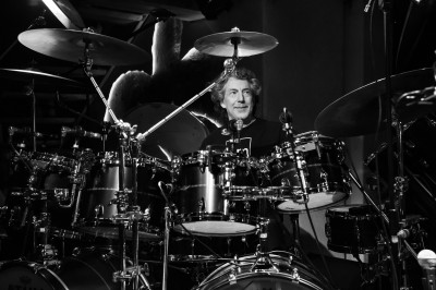 Simon Phillips &middot; Mühle Hunziken