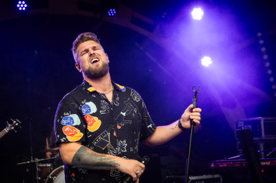 The Gardener & The Tree &middot; Mühle Hunziken