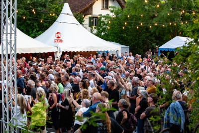Walter Trout Openair / Support: Phipu «Bluedög» Gerber &middot; Mühle Hunziken