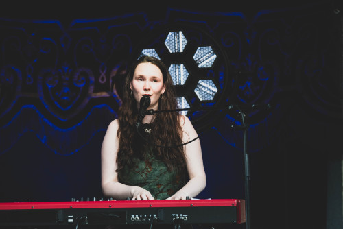 Zoë Më / Support: Milla &middot; Mühle Hunziken