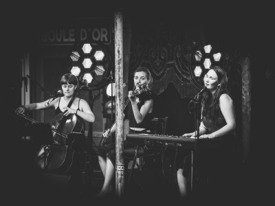 Zoë Më / Support: Milla &middot; Mühle Hunziken